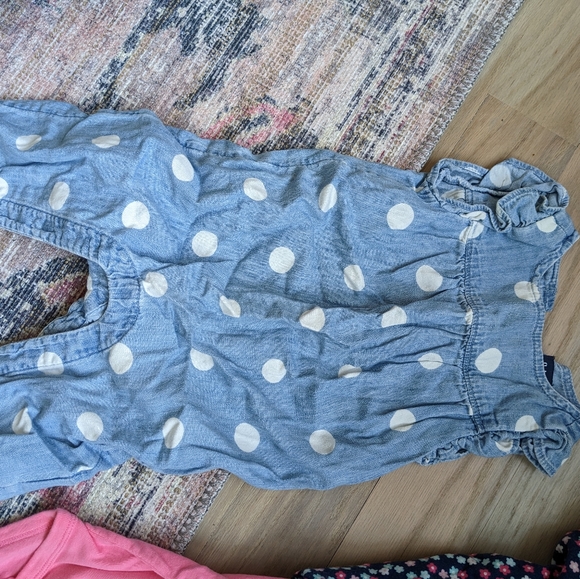 Carter's Baby Girl Bundle 6months - Picture 3 of 5